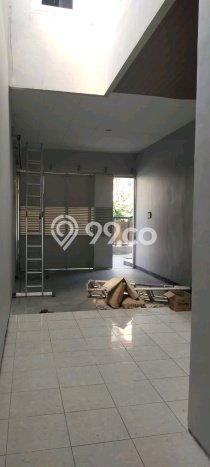 For Sale Rumah Elit Exclusive di Gubeng, Surabaya For Sale Rumah Elit Exclusive di Gubeng, Surabaya