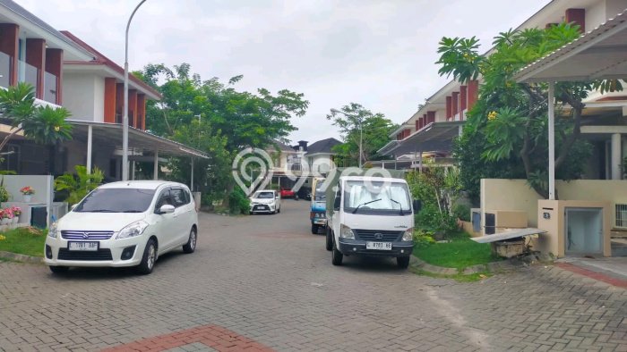 Best Deal Hunian Premium Ideal dan Luas di Mulyorejo, Surabaya Best Deal Hunian Premium Ideal dan Luas di Mulyorejo, Surabaya