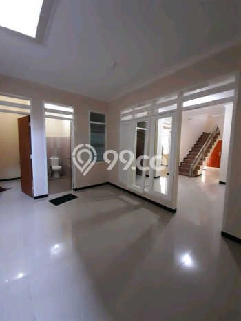 Hunian Cantik Modern Lb 140m2 di Rungkut, Surabaya Hunian Cantik Modern Lb 140m2 di Rungkut, Surabaya