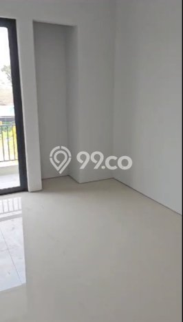 Jual Rumah Eksklusif 3 KT di Pondok Tjandra, Sidoarjo Jual Rumah Eksklusif 3 KT di Pondok Tjandra, Sidoarjo