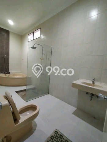 Hot Offer Hunian Premium Ideal dan Luas di Sukolilo, Surabaya Hot Offer Hunian Premium Ideal dan Luas di Sukolilo, Surabaya