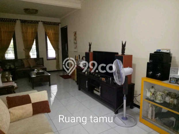 For Sale Rumah 4 Kamar Lokasi Strategis Nyaman dan Strategis di Rungkut For Sale Rumah 4 Kamar Lokasi Strategis Nyaman dan Strategis di Rungkut