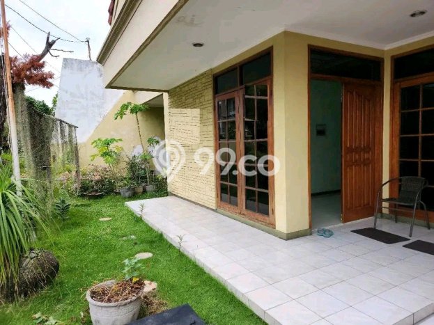 Dijual Rumah Premium dengan Fasilitas Sekitar Lengkap di Mulyorejo, Surabaya Dijual Rumah Premium dengan Fasilitas Sekitar Lengkap di Mulyorejo, Surabaya