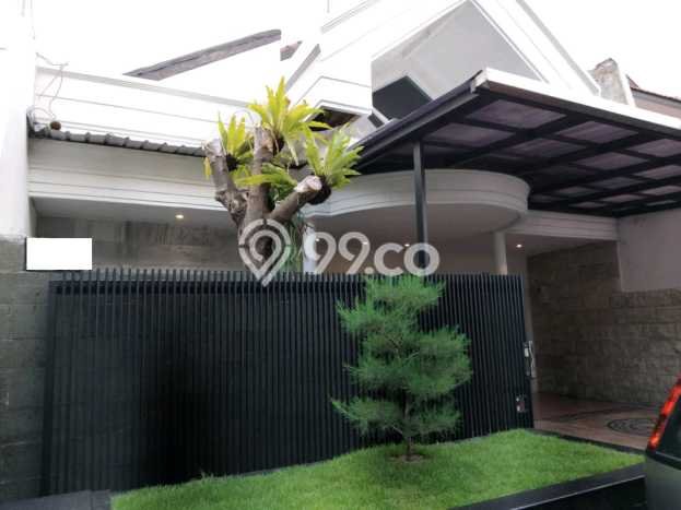 Rumah Strategis Modern Lb 200m2 di Rungkut, Surabaya Rumah Strategis Modern Lb 200m2 di Rungkut, Surabaya