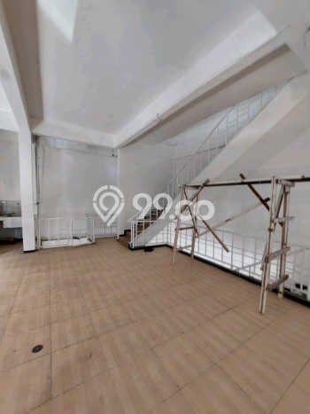 Unit Ruko Dijual di Rungkut Surabaya Luas Tanah 119m2, Luas Bangunan 317m2 Unit Ruko Dijual di Rungkut Surabaya Luas Tanah 119m2, Luas Bangunan 317m2
