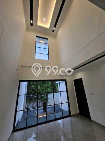 For Sale Rumah Mewah Exclusive di Rungkut, Surabaya For Sale Rumah Mewah Exclusive di Rungkut, Surabaya
