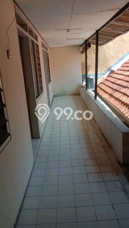 Rumah Mewah Dijual LT 200m2 di Rungkut, Surabaya Rumah Mewah Dijual LT 200m2 di Rungkut, Surabaya