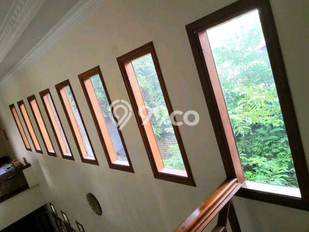 Rumah Luxury Modern Siap Huni di Gununganyar Surabaya Rumah Luxury Modern Siap Huni di Gununganyar Surabaya