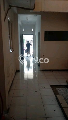 Rumah Mewah Dijual LT 200m2 di Rungkut, Surabaya Rumah Mewah Dijual LT 200m2 di Rungkut, Surabaya