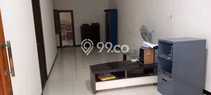 For Sale Rumah 3 Kamar Lokasi Ideal Bagus dan Strategis di Rungkut For Sale Rumah 3 Kamar Lokasi Ideal Bagus dan Strategis di Rungkut