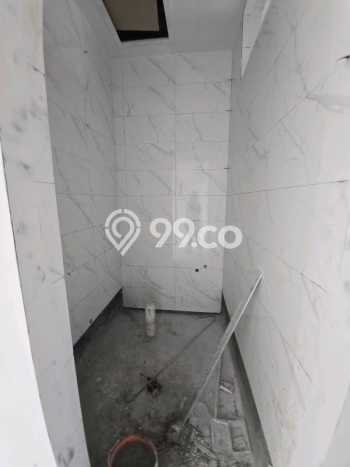 Jual Rumah Bagus Siap Huni LB 130m2 di Tenggilis Mejoyo, Surabaya Jual Rumah Bagus Siap Huni LB 130m2 di Tenggilis Mejoyo, Surabaya