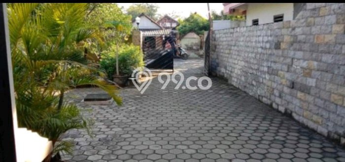 For Sale! Premium House LT 1384m2 Desain Modern di Medokan Ayu For Sale! Premium House LT 1384m2 Desain Modern di Medokan Ayu