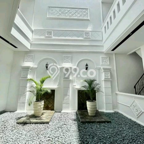 Hunian Mewah LB 291m2 Siap Pakai Desain Elegan di Manyar, Surabaya Hunian Mewah LB 291m2 Siap Pakai Desain Elegan di Manyar, Surabaya