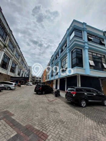 Unit Ruko Dijual di Rungkut Surabaya Luas Tanah 119m2, Luas Bangunan 317m2 Unit Ruko Dijual di Rungkut Surabaya Luas Tanah 119m2, Luas Bangunan 317m2