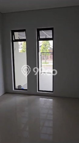 Jual Rumah Eksklusif 3 KT di Pondok Tjandra, Sidoarjo Jual Rumah Eksklusif 3 KT di Pondok Tjandra, Sidoarjo