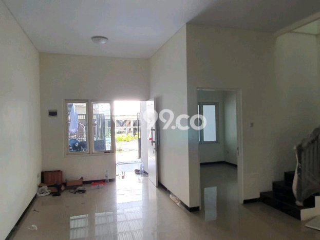 Jual Rumah Favorit Siap Huni LB 200m2 di Sukolilo, Surabaya Jual Rumah Favorit Siap Huni LB 200m2 di Sukolilo, Surabaya