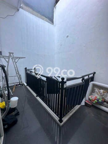 Rumah Mewah Dijual LT 288m2 di Sukolilo, Surabaya Rumah Mewah Dijual LT 288m2 di Sukolilo, Surabaya