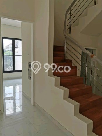 Dijual Rumah Strategis Bagus Punya 3 KT di Mulyorejo Surabaya SHM Dijual Rumah Strategis Bagus Punya 3 KT di Mulyorejo Surabaya SHM