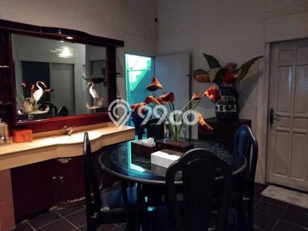 Rumah Strategis Modern Lb 200m2 di Rungkut, Surabaya Rumah Strategis Modern Lb 200m2 di Rungkut, Surabaya