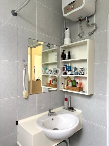 Dijual Hunian Rumah Terawat 2 Kamar di Gading Serpong, Tangerang Dijual Hunian Rumah Terawat 2 Kamar di Gading Serpong, Tangerang