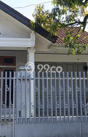 Disewakan Rumah Konsep Modern di Kiaracondong Bandung dengan 5 Kamar Disewakan Rumah Konsep Modern di Kiaracondong Bandung dengan 5 Kamar