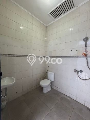 Lokasi strategis! Rumah siap pakai dikontrakkan di Regol LB 140m2 Lokasi strategis! Rumah siap pakai dikontrakkan di Regol LB 140m2