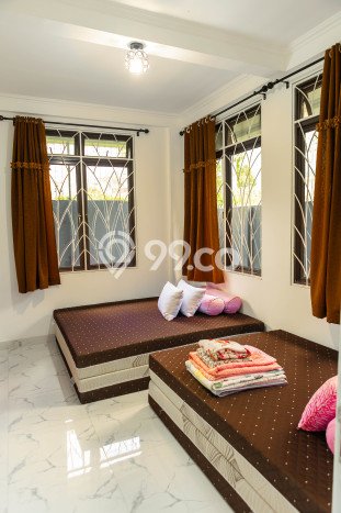 DIJUAL! Vila di , Luas 300m2m², Posisi Premium DIJUAL! Vila di , Luas 300m2m², Posisi Premium