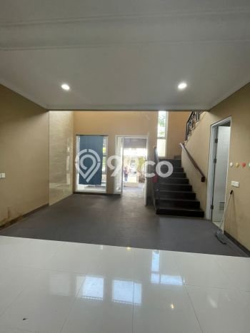Disewakan! Rumah 3 Kamar Tidur &
3 Kamar Mandi di BSD Green Wich, Tangerang Disewakan! Rumah 3 Kamar Tidur &
3 Kamar Mandi di BSD Green Wich, Tangerang