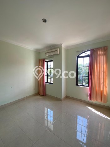 For Sale! Premium House LT 198m2 Desain Modern di Batam Centre For Sale! Premium House LT 198m2 Desain Modern di Batam Centre