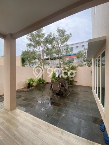 Ready to Use! Luxury House LT 200m2 Desain Modern di Batam Centre Ready to Use! Luxury House LT 200m2 Desain Modern di Batam Centre