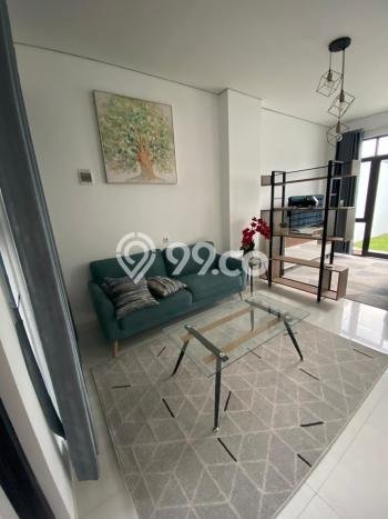 Lokasi strategis! Rumah siap pakai dikontrakkan di Ngaglik LB 140m2 Lokasi strategis! Rumah siap pakai dikontrakkan di Ngaglik LB 140m2
