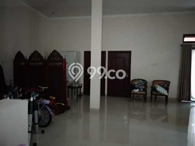 Dijual Rumah 4 Kamar Lokasi Ideal Nyaman dan Strategis di Ciputat Timur Dijual Rumah 4 Kamar Lokasi Ideal Nyaman dan Strategis di Ciputat Timur