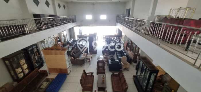 Lokasi Strategis! Dijual Ruko Bisnis di Pekalongan Selatan, Pekalongan Kondisi Baik Lokasi Strategis! Dijual Ruko Bisnis di Pekalongan Selatan, Pekalongan Kondisi Baik