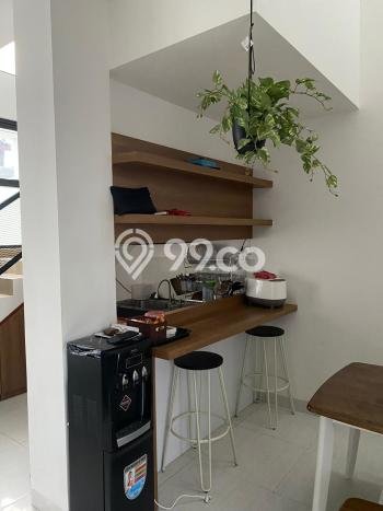 Lokasi strategis! Rumah siap pakai dikontrakkan di Ngaglik LB 140m2 Lokasi strategis! Rumah siap pakai dikontrakkan di Ngaglik LB 140m2
