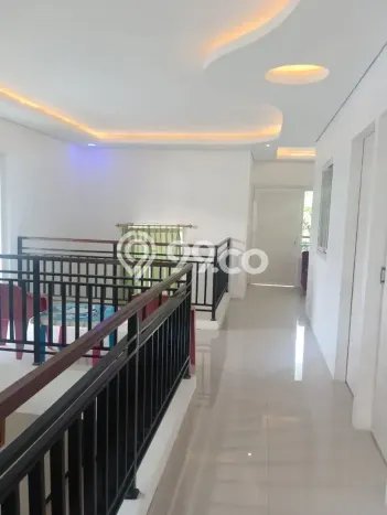 Sewa Rumah Murah di Sambiroto Semarang dengan 5 Kamar Tidur Sewa Rumah Murah di Sambiroto Semarang dengan 5 Kamar Tidur