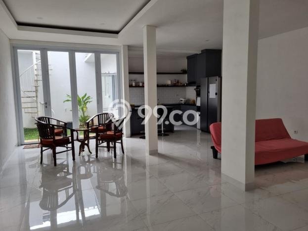 Rumah Luas Asri 3 KT Siap Huni di Sentul City Bogor Rumah Luas Asri 3 KT Siap Huni di Sentul City Bogor