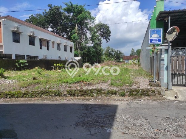 Tanah Dijual Lokasi Mlati, Sleman Luas 110m2 Legalitas Aman Tanah Dijual Lokasi Mlati, Sleman Luas 110m2 Legalitas Aman