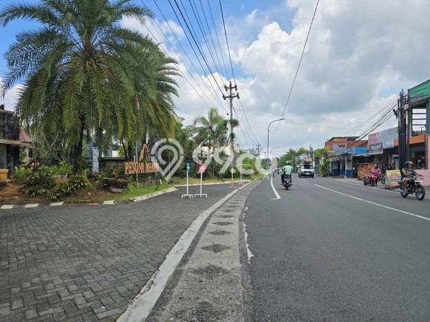 Kavling Tanah di Sleman Dijual Luas 200m2 Legalitas SHM Kavling Tanah di Sleman Dijual Luas 200m2 Legalitas SHM