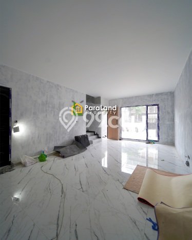 Rumah Elit Modern Siap Huni di Meruya Jakarta Barat Rumah Elit Modern Siap Huni di Meruya Jakarta Barat