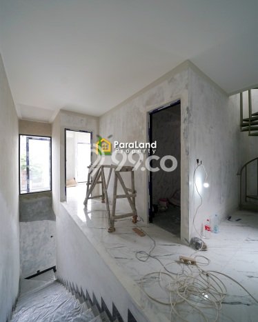 Rumah Elit Modern Siap Huni di Meruya Jakarta Barat Rumah Elit Modern Siap Huni di Meruya Jakarta Barat