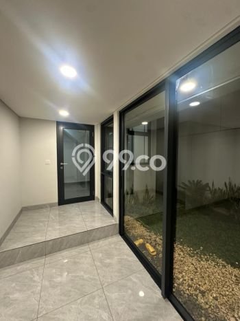Disewakan! Rumah 5 Kamar Tidur &
4 Kamar Mandi di BSD, Tangerang Disewakan! Rumah 5 Kamar Tidur &
4 Kamar Mandi di BSD, Tangerang