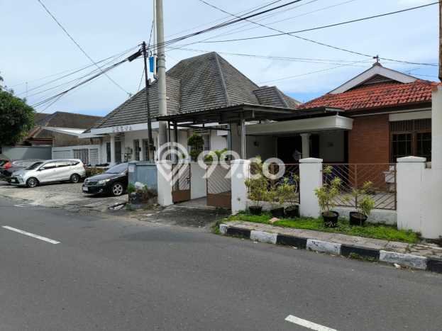 Siap Huni Hunian Elit 4 Kamar di Gondokusuman Dekat ke Mana Pun Siap Huni Hunian Elit 4 Kamar di Gondokusuman Dekat ke Mana Pun
