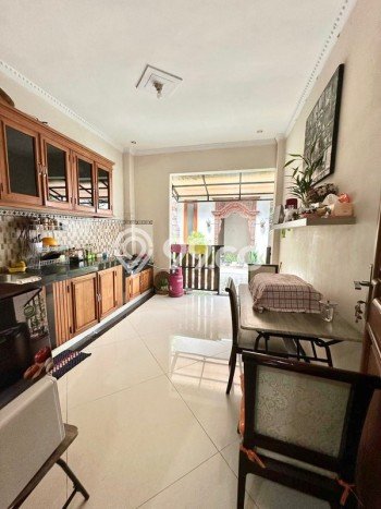 Jual Rumah Mewah Megah Dengan View Cantik di Caturtunggal, Sleman Jual Rumah Mewah Megah Dengan View Cantik di Caturtunggal, Sleman