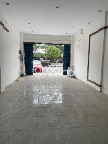 Ruko Disewa di Depok, Sleman, LT 136m2 / LB 352m2 Ruko Disewa di Depok, Sleman, LT 136m2 / LB 352m2