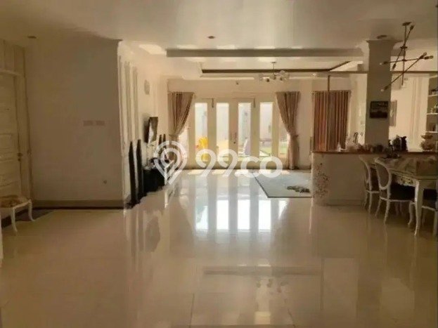 Siap Huni Hunian Elit 6 Kamar di Duren Sawit Dekat ke Mana Pun Siap Huni Hunian Elit 6 Kamar di Duren Sawit Dekat ke Mana Pun
