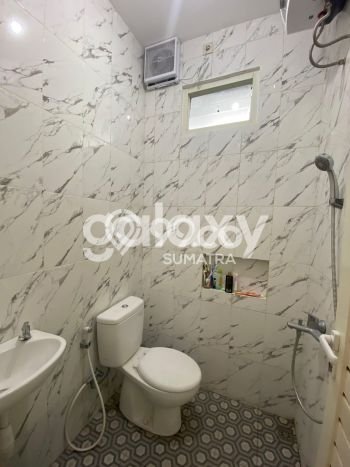 For Sale Rumah 4 Kamar Lokasi Ideal Bagus dan Strategis di Waru For Sale Rumah 4 Kamar Lokasi Ideal Bagus dan Strategis di Waru