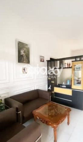 For Sale Rumah 4 Kamar Lokasi Ideal Bagus dan Strategis di Waru For Sale Rumah 4 Kamar Lokasi Ideal Bagus dan Strategis di Waru