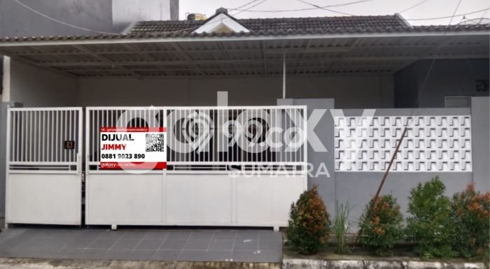 For Sale Rumah 4 Kamar Lokasi Ideal Bagus dan Strategis di Waru For Sale Rumah 4 Kamar Lokasi Ideal Bagus dan Strategis di Waru