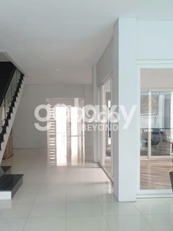 Sewa cepat rumah minimalis strategis 4 Kamar di Dukuh Pakis, Surabaya Sewa cepat rumah minimalis strategis 4 Kamar di Dukuh Pakis, Surabaya