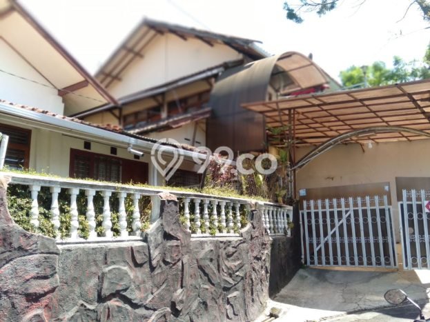 Siap Huni Rumah Mewah 9 Kamar di Coblong Dekat ke Mana Pun Siap Huni Rumah Mewah 9 Kamar di Coblong Dekat ke Mana Pun